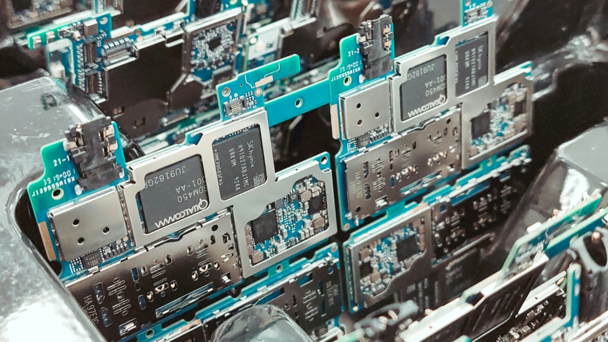 How Much Does an SMT Production Line Cost?